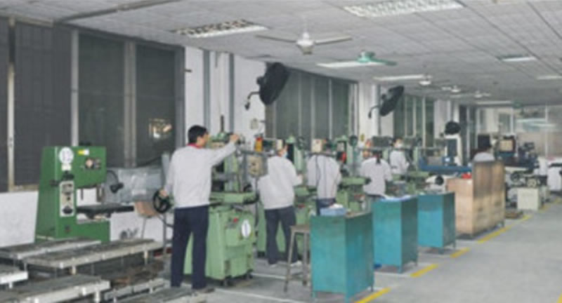 Hardware mold assembly workshop